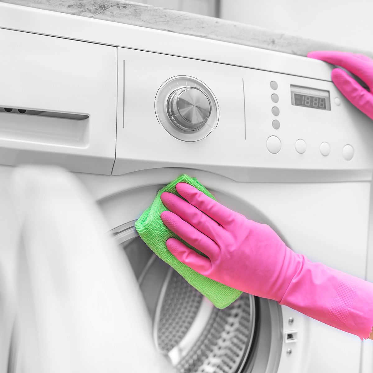 why-does-my-washer-smell-solutions-tips-town-appliance