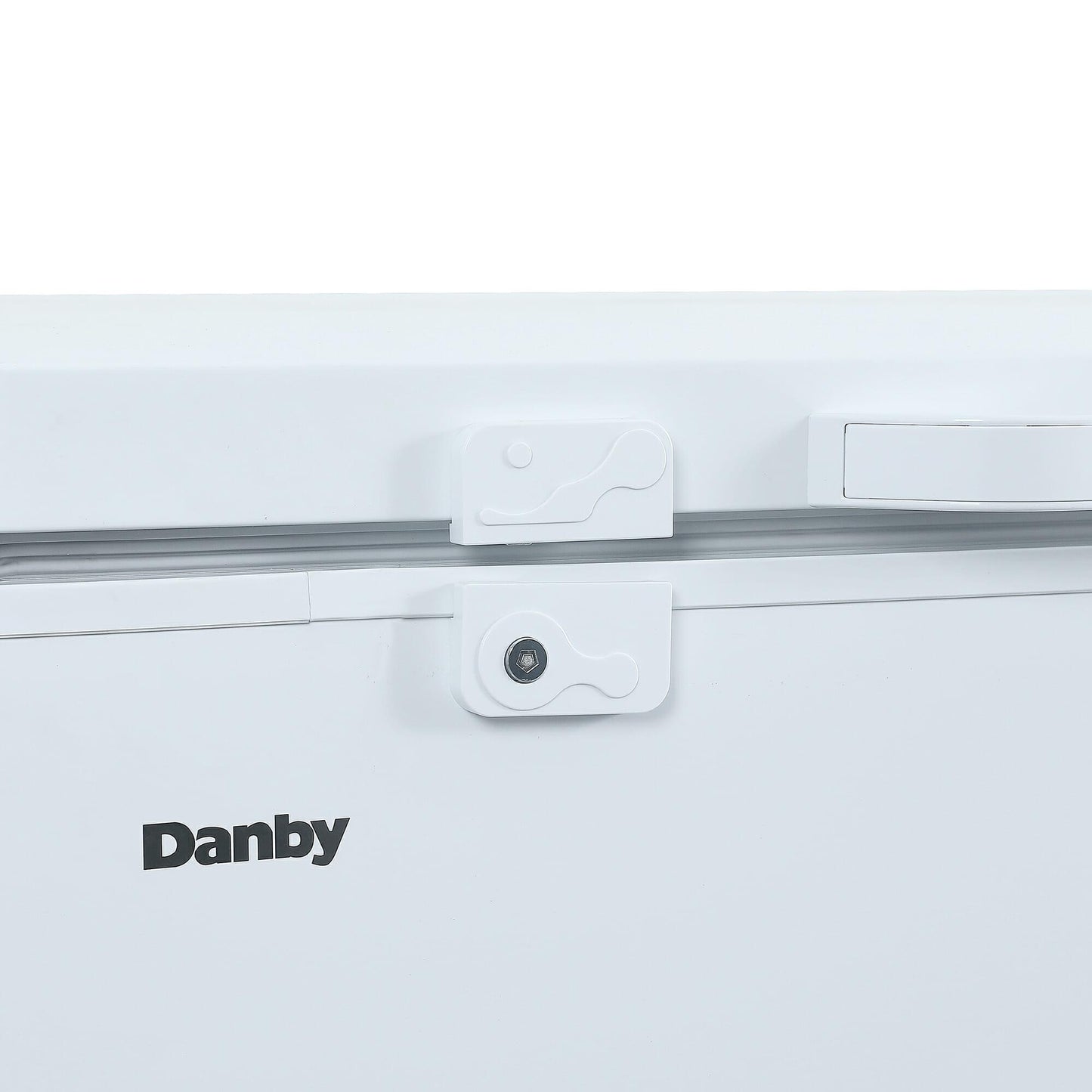 Danby DCFM171A1WDB Danby 17.1 Cu. Ft. Chest Freezer 2 Door In White