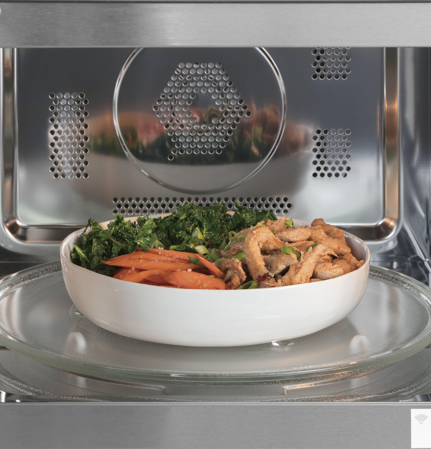 Cafe CCWK15C1WDS Café&#8482; 1.5 Cu. Ft. Smart Countertop Convection/Microwave Oven