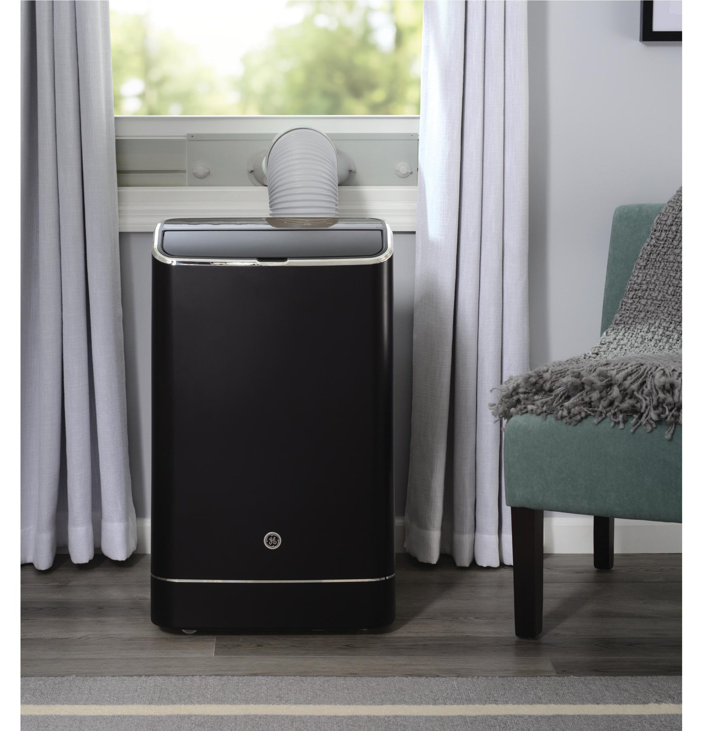 Ge Appliances APXD10JAWB Ge® 10,000 Btu Heat/Cool Smart Portable Air Conditioner For Medium Rooms Up To 450 Sq Ft.