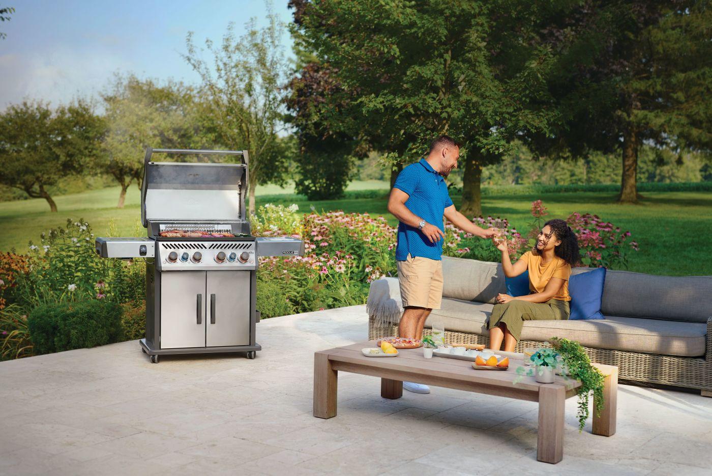 Napoleon Bbq RPS525RSIBPSS2 Rogue Pro-S 525 Rsib With Infrared Side And Rear Burner , Propane, Stainless Steel