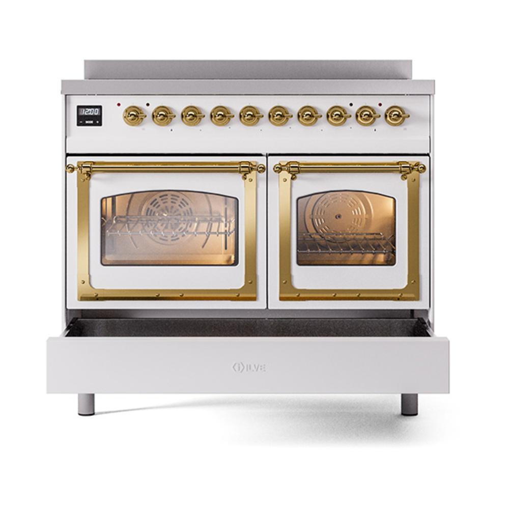 Ilve UNDI406NMPWHG Ilve Undi406Nmpwhg Nostalgie Ii Noblesse 40" Induction Range (Triple Glass Door, White, Brass)