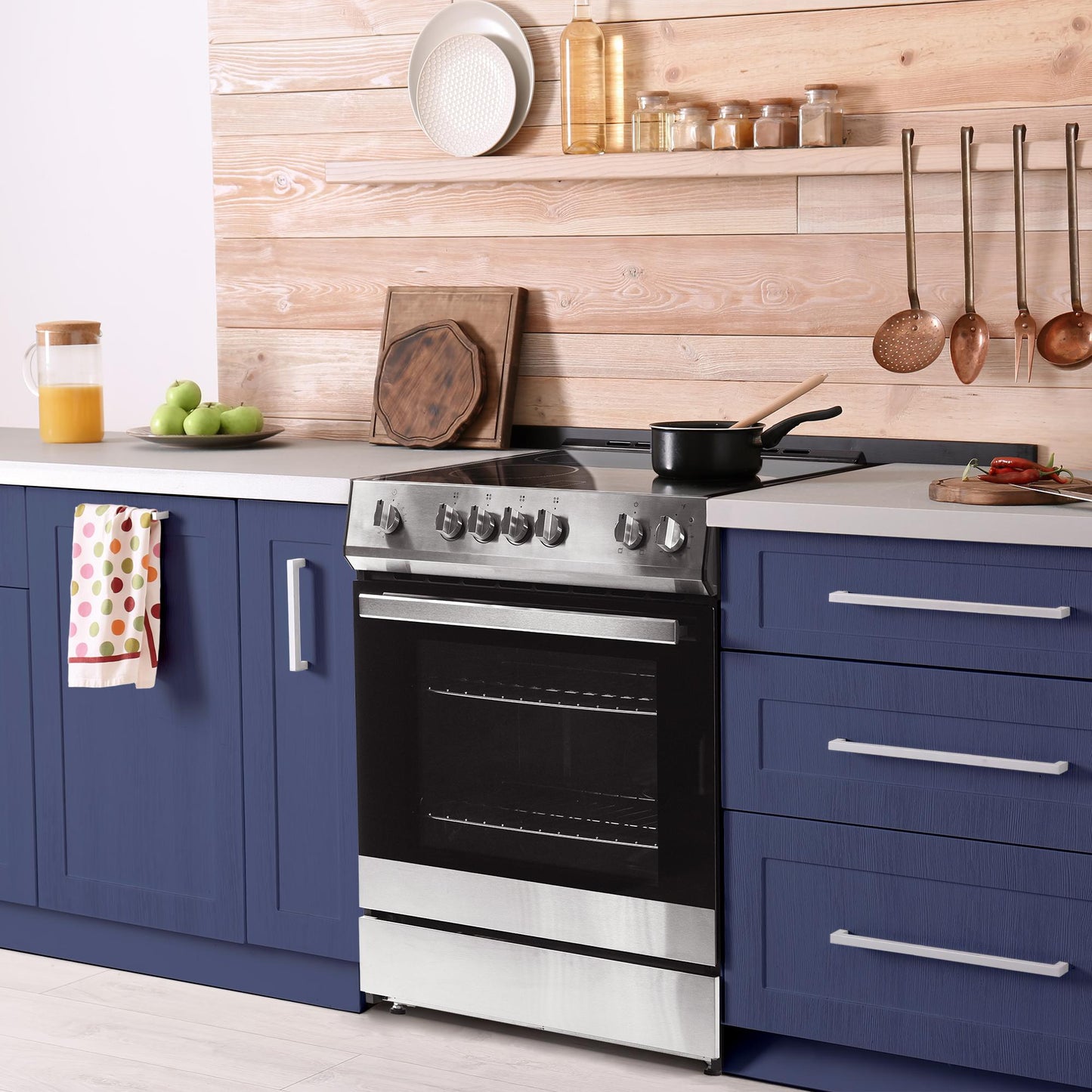 Danby DRRM300BSS Danby 30 Slide In Smooth Top Electric Range With Knob Controls In Stainless Steel