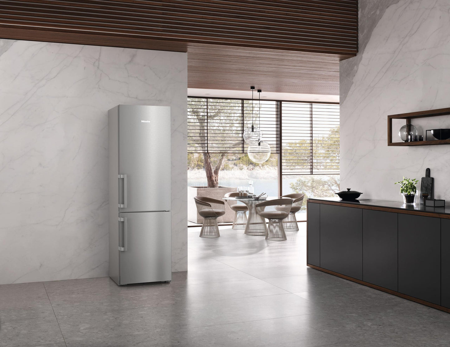 Miele KFN 4799 DDENA STAINLESS STEEL Kfn 4799 Dde Na - Freestanding Fridge-Freezer With Dailyfresh, Nofrost, And Icemaker For Fresh Ice Cubes Any Time.