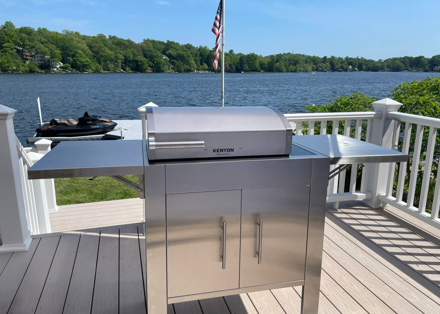 Kenyon C70429 Signature Grill + Stand