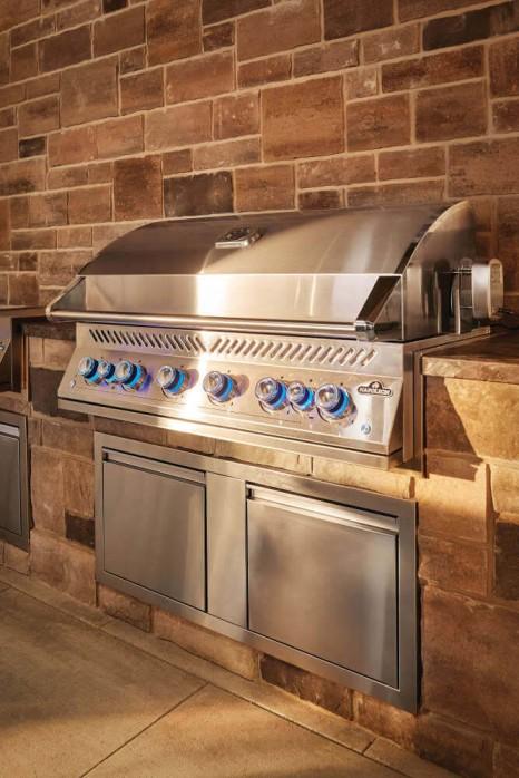 Napoleon Bbq BIG44RBPSS1 Built-In 700 Series 44 With Dual Infrared Rear Burners , Propane, Stainless Steel