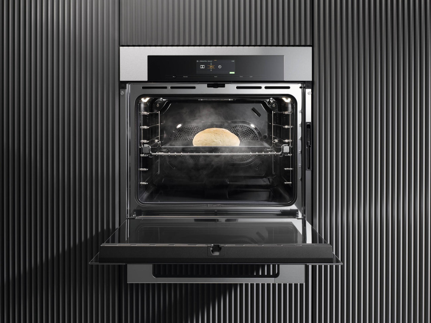 Miele H7780BP STAINLESS STEEL   30 Inch Convection Oven In A Combinable Design With Wireless Precision Probe.