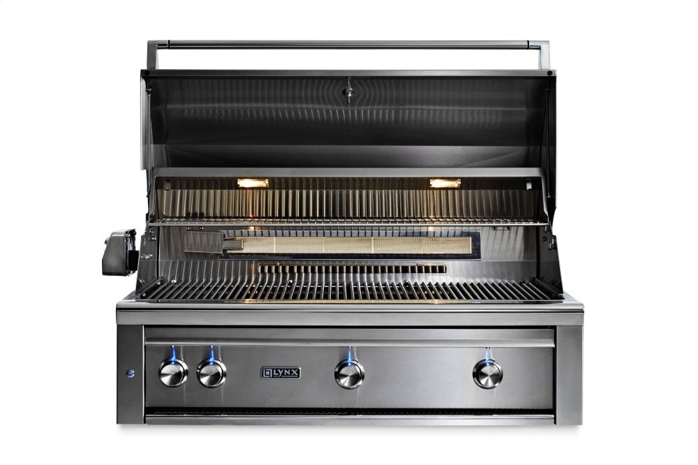 Lynx L42R3LP 42" Lynx Professional Built In Grill With 3 Ceramic Burners And Rotisserie, Lp