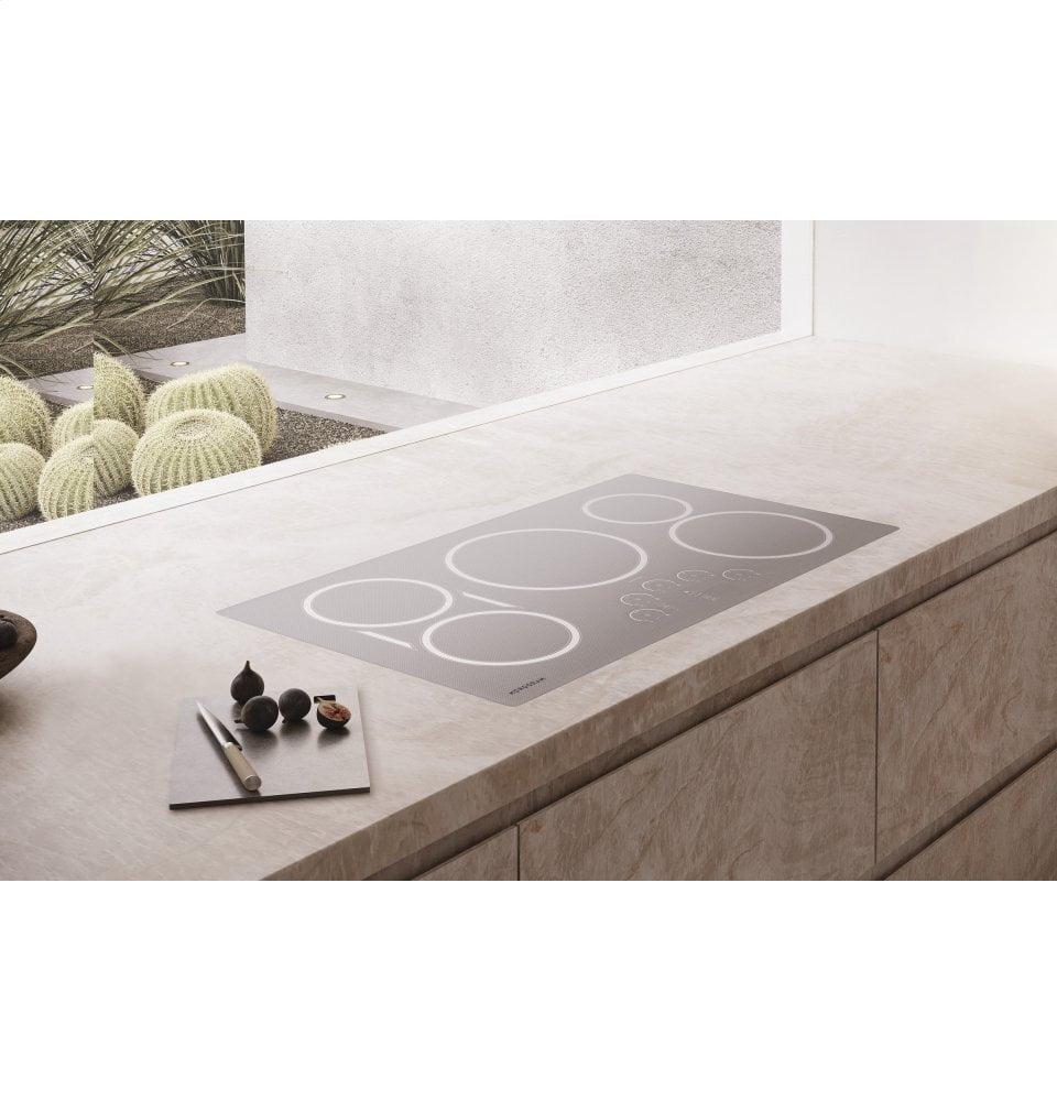 MONOGRAM 36 Built-In Induction Cooktop - Silver