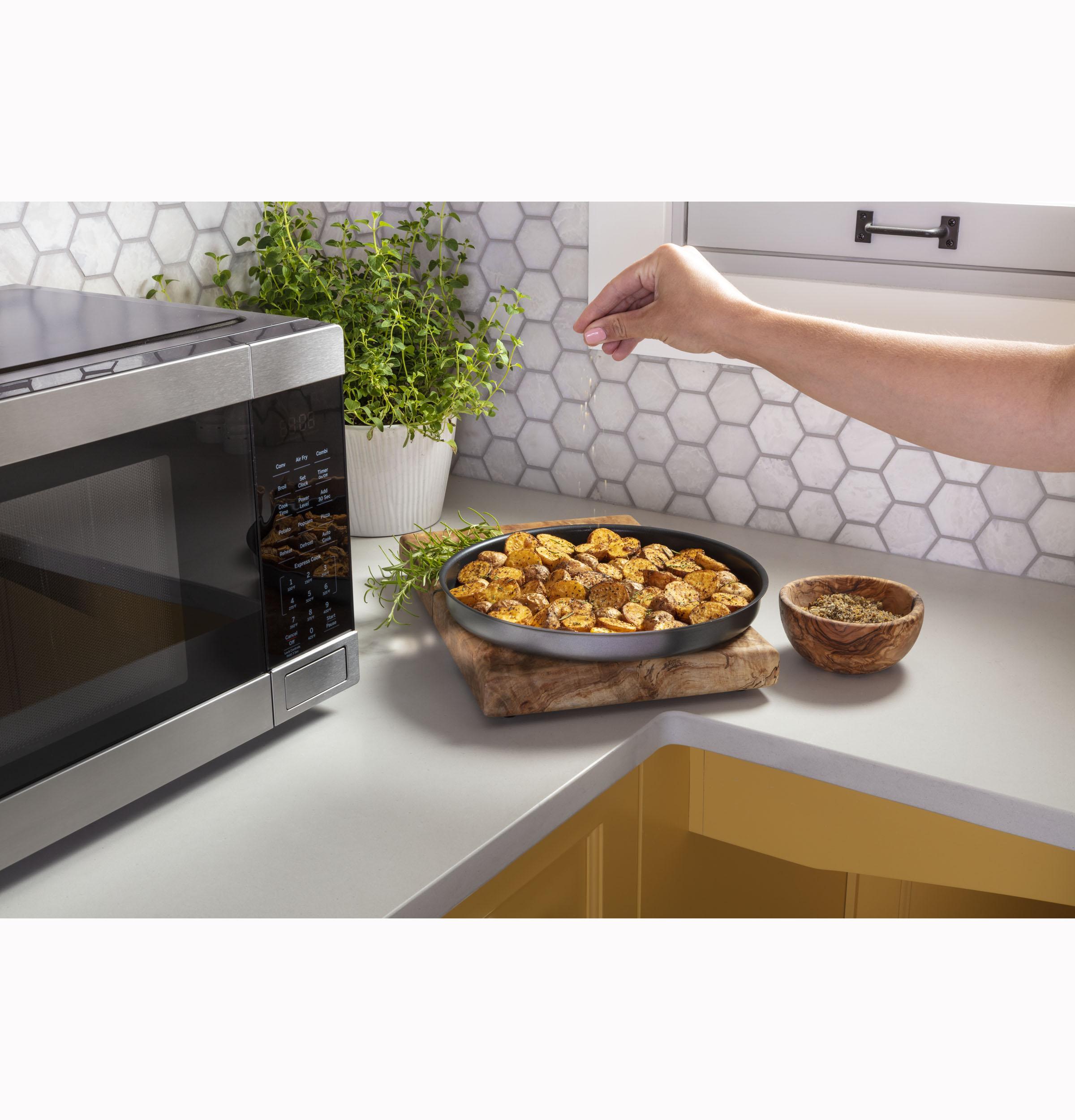 GE Appliances Countertop Microwave with Air Fryer 