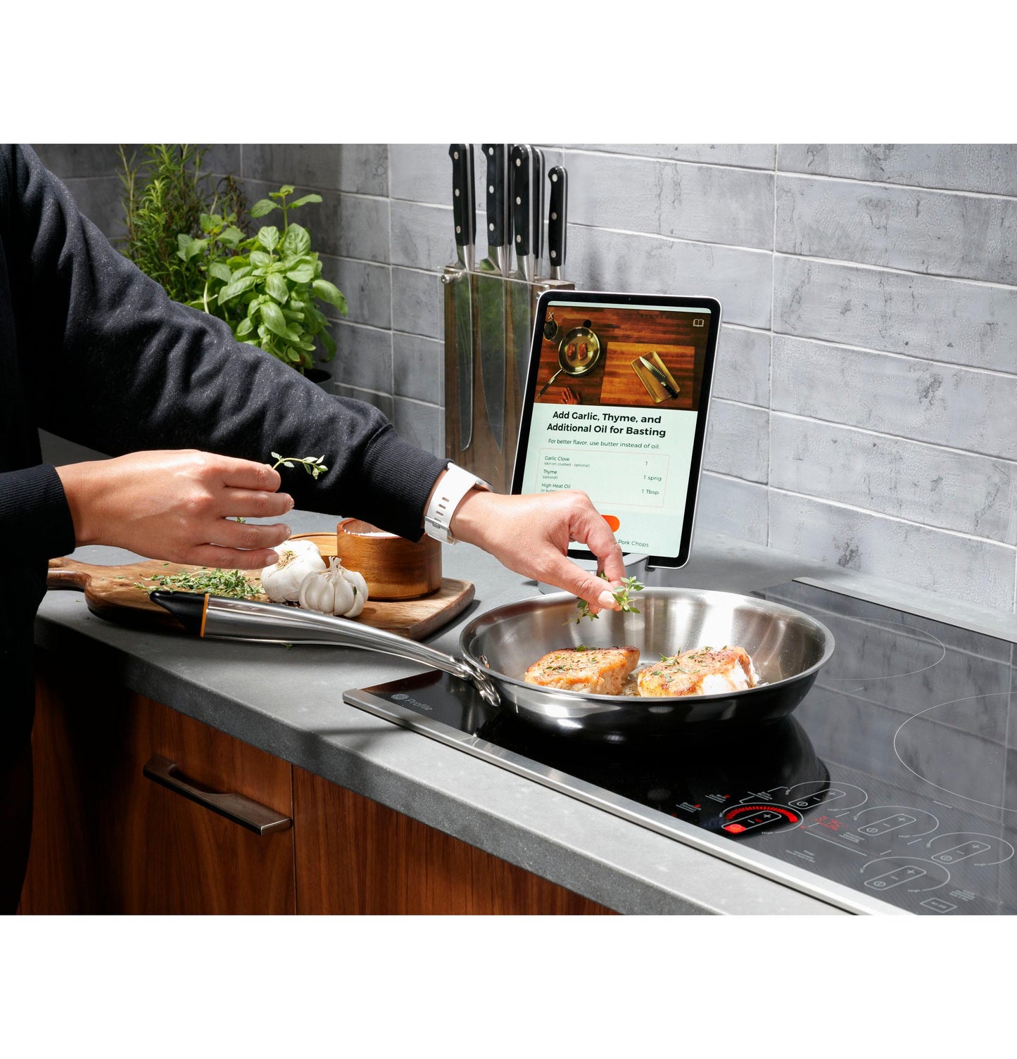 Ge Appliances PHP9030DTBB Ge Profile&#8482; 30" Built-In Touch Control Induction Cooktop