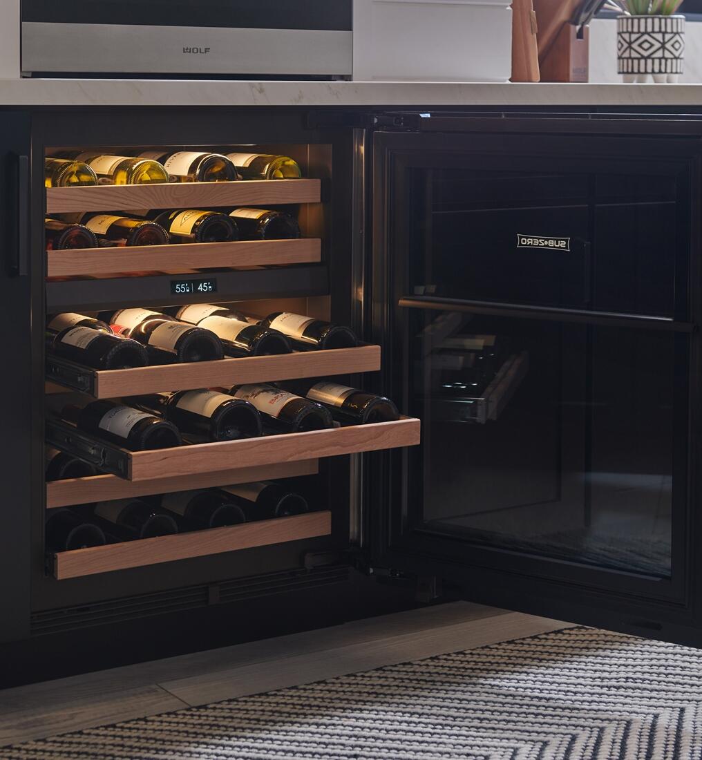 Sub-Zero DEU2450WR 24" Designer Undercounter Wine Storage - Panel Ready