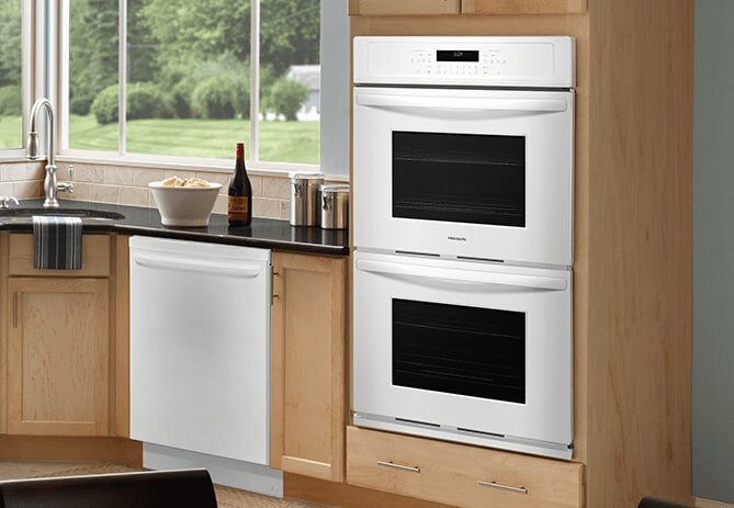 Frigidaire FFET3026TW Frigidaire 30'' Double Electric Wall Oven