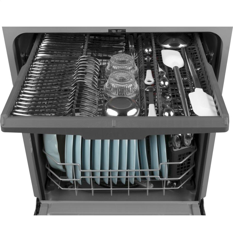 Ge Appliances GDT630PGMBB Ge® Top Control With Plastic Interior Dishwasher With Sanitize Cycle & Dry Boost