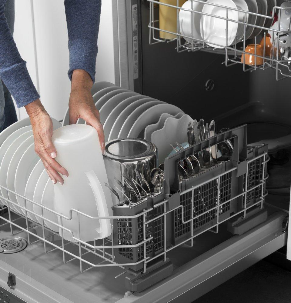 Ge Appliances GDT630PGMBB Ge® Top Control With Plastic Interior Dishwasher With Sanitize Cycle & Dry Boost