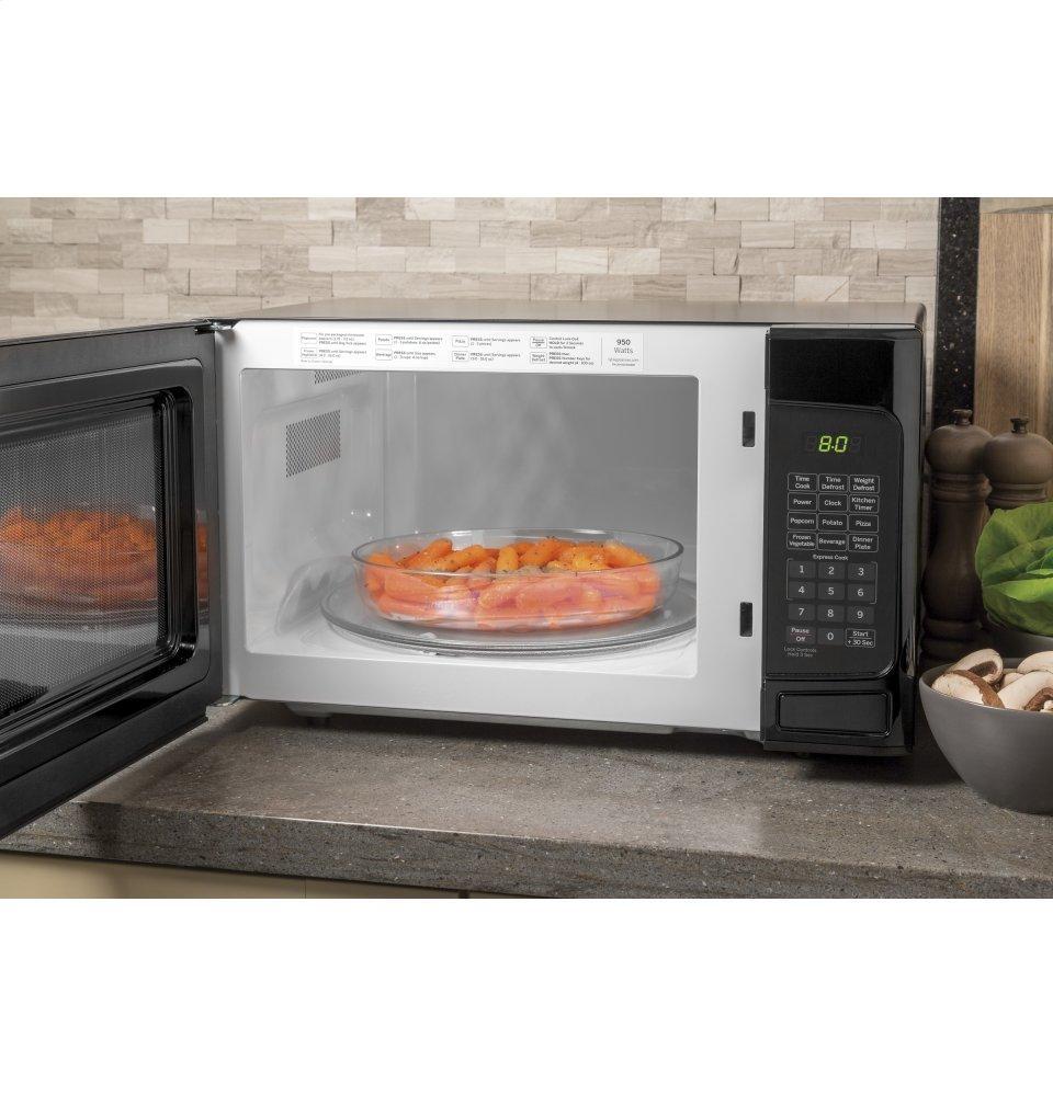 Ge Appliances JESP113DPBB Ge® 1.1 Cu. Ft. Capacity Countertop Microwave Oven